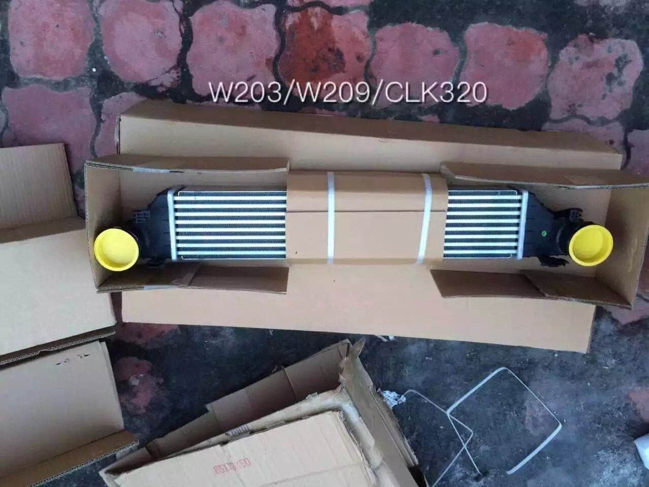 W203-209-CLK320 Intercooler