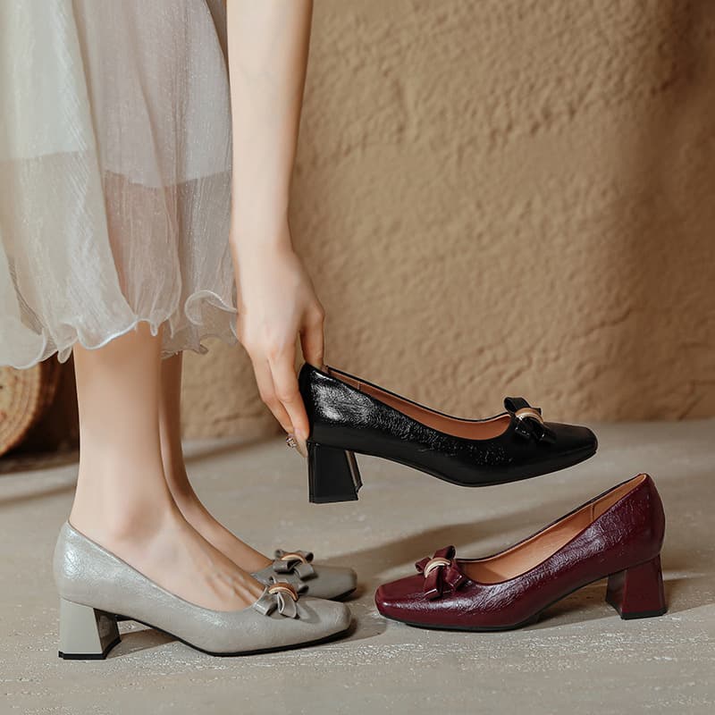 Square toe high heels, thick heels, shallow mouth single shoes, 2025 spring new large size women's shoes, bow French mid-heeled shoes