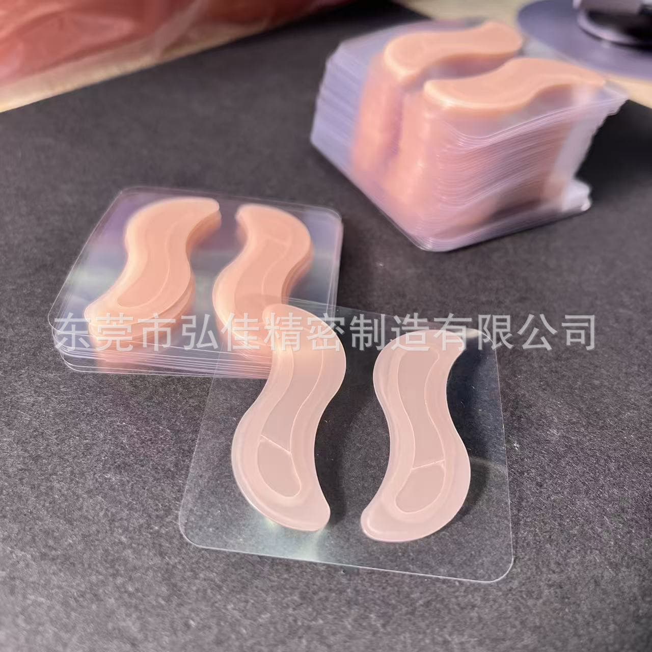 S-shaped skin color keel arc internet celebrity elf ear shaped ear ear patch support veneer erect ear manufacturer silicone manufacturer