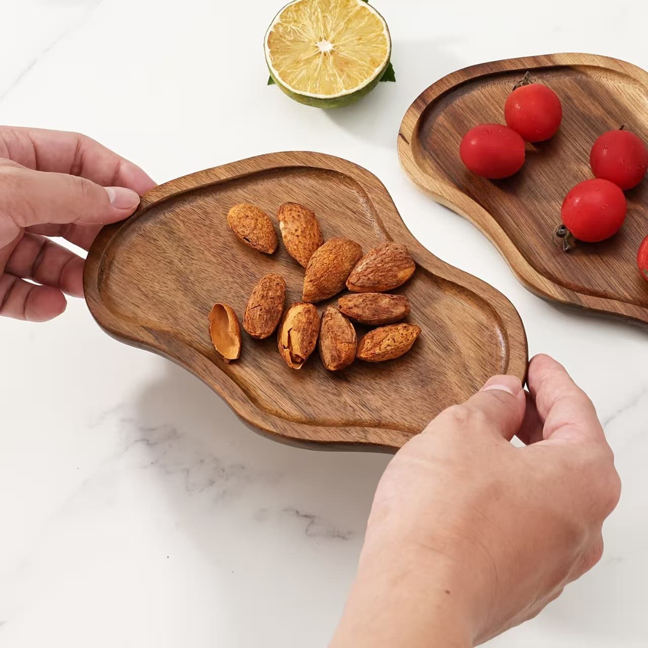 Creative solid wood peanut-shaped acacia wood dinner plate household fruit snack teacup wooden tray cloud wooden tray