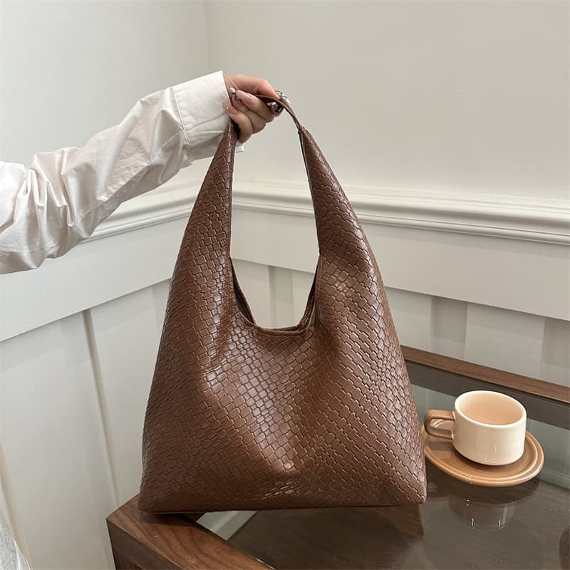 Casual Retro Large Capacity Tote Bag Solid Color 2025 New Trendy Fashionable Woven Texture Shoulder Bag