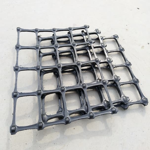 Greenhouse Leak and Fall Prevention Net, Square Rubber Net, Plastic Poultry Enclosure Net, Anti-Aging Grating Net, Specialized for Greenhouse Reinforcement