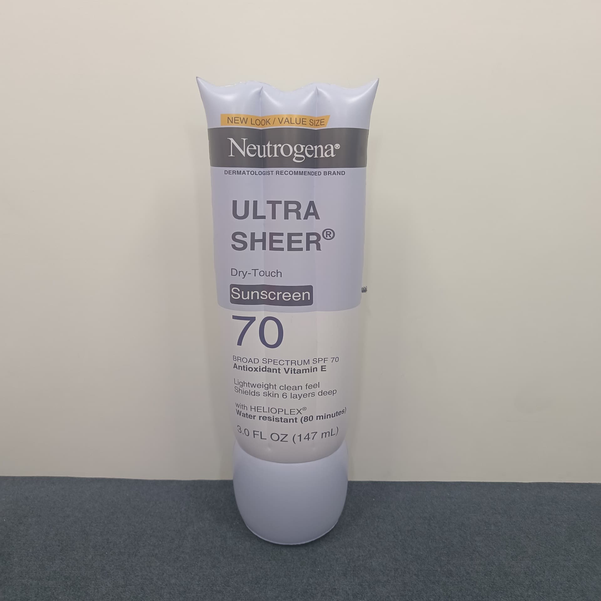 Inflatable Sunscreen Model Outdoor Advertising Display Prop Large PVC Inflatable Bottle Creative Promotional Item