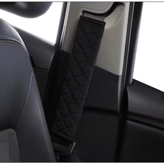 Thickened Car Seat Belt Shoulder Pad Plush Anti-Wear Cover Winter Protection All-Season Universal Vehicle Anti-Choke