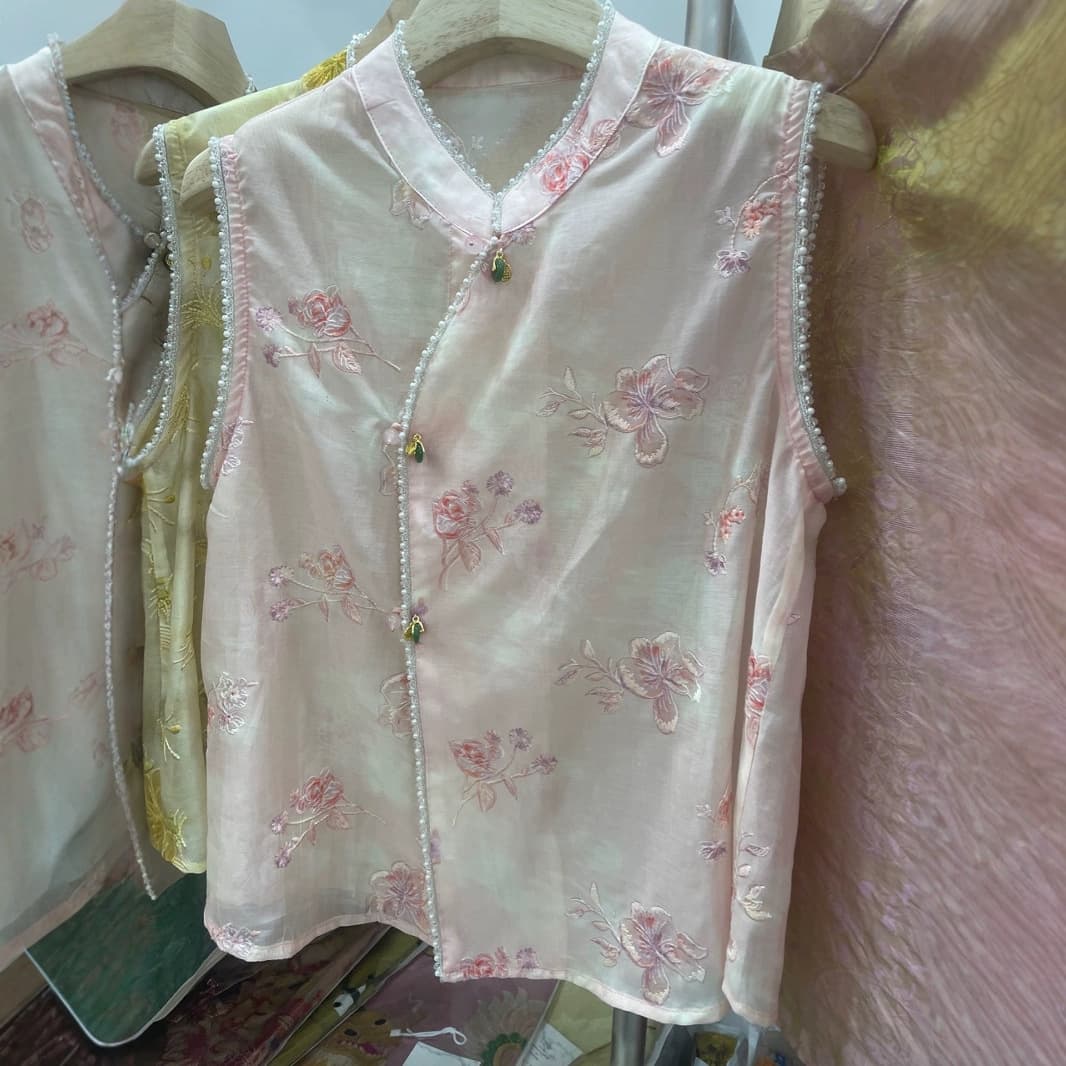 New Chinese Style National Vest for Women 2025 Summer Thin Round Neck Sleeveless Shoulder Heavy Embroidery Top Outerwear