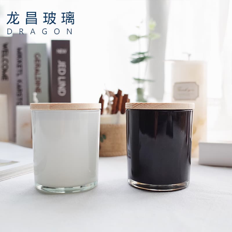 White Interior Spray Scented Candle Cup Handmade Wax Glass Candle Jar Candle Holder with Interior Spray