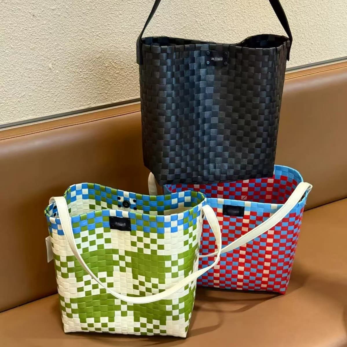 2025 New M Family Coffee Peripheral Shopping Knitted Girls' Portable Beach Bags Souvenir Bags Small Square Bags for Women