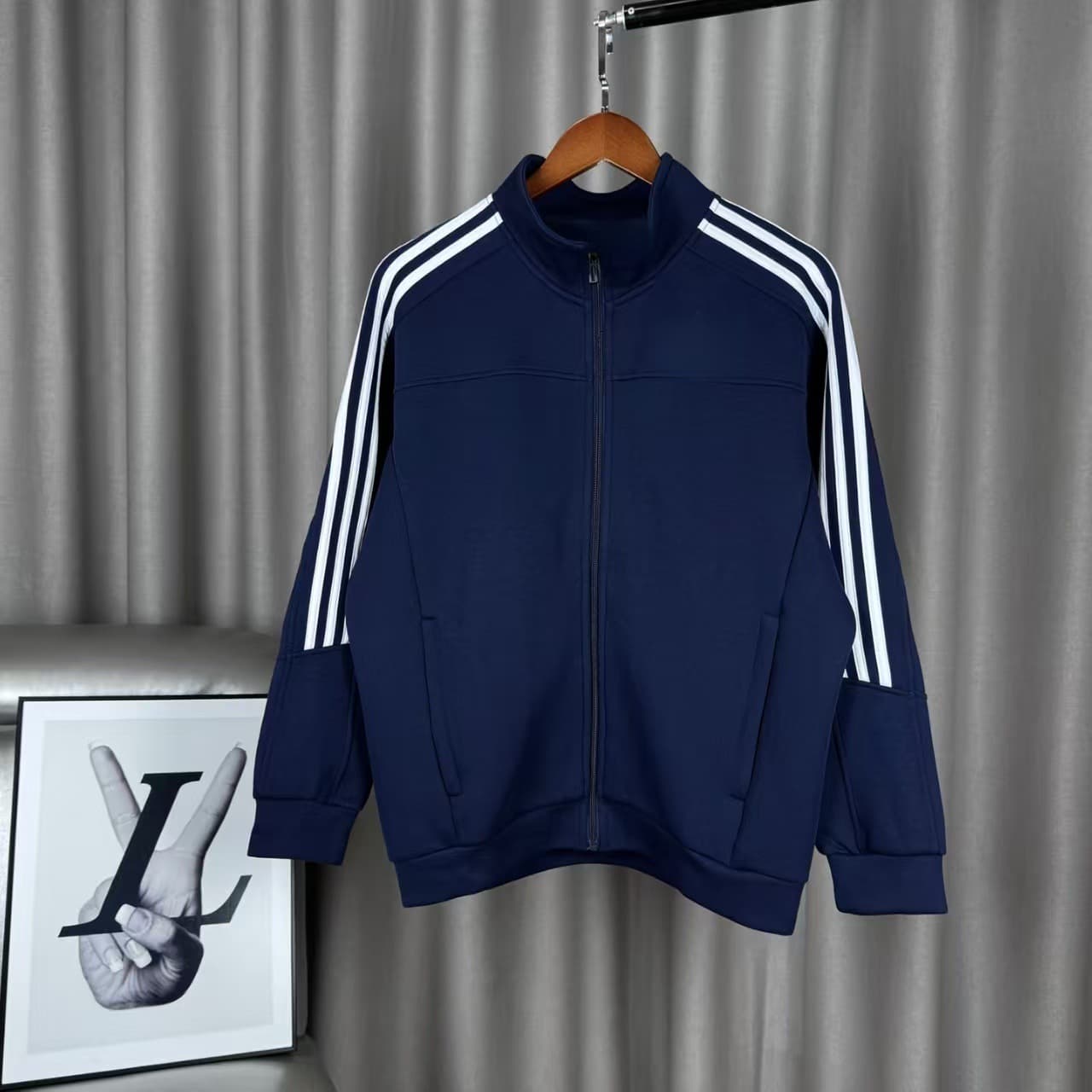 Three-stripe stand-up collar sports coat for men, spring and autumn casual jacket, trendy sweatshirt top, old money style linen suit