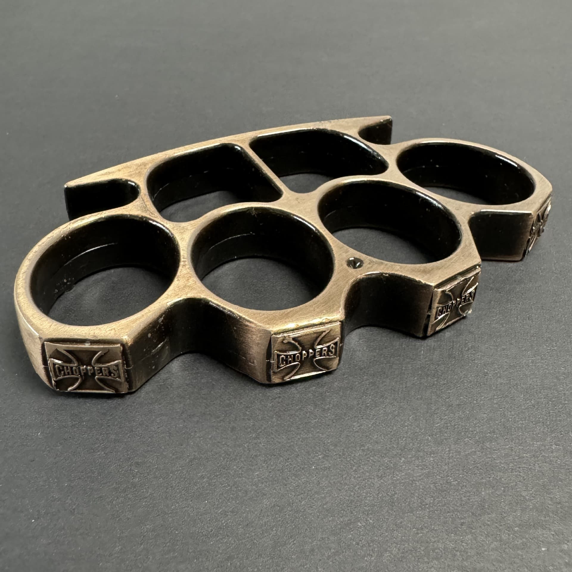 Zinc Alloy Four-Finger Knuckle Duster Self-Defense Tool with Window Breaker for Car Escape and Rescue