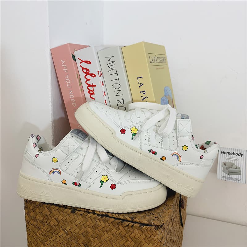 Student Cute Sweet Printed White Sneakers Women 2024 Spring New Low-Top Korean Version Versatile Sports Canvas Shoes
