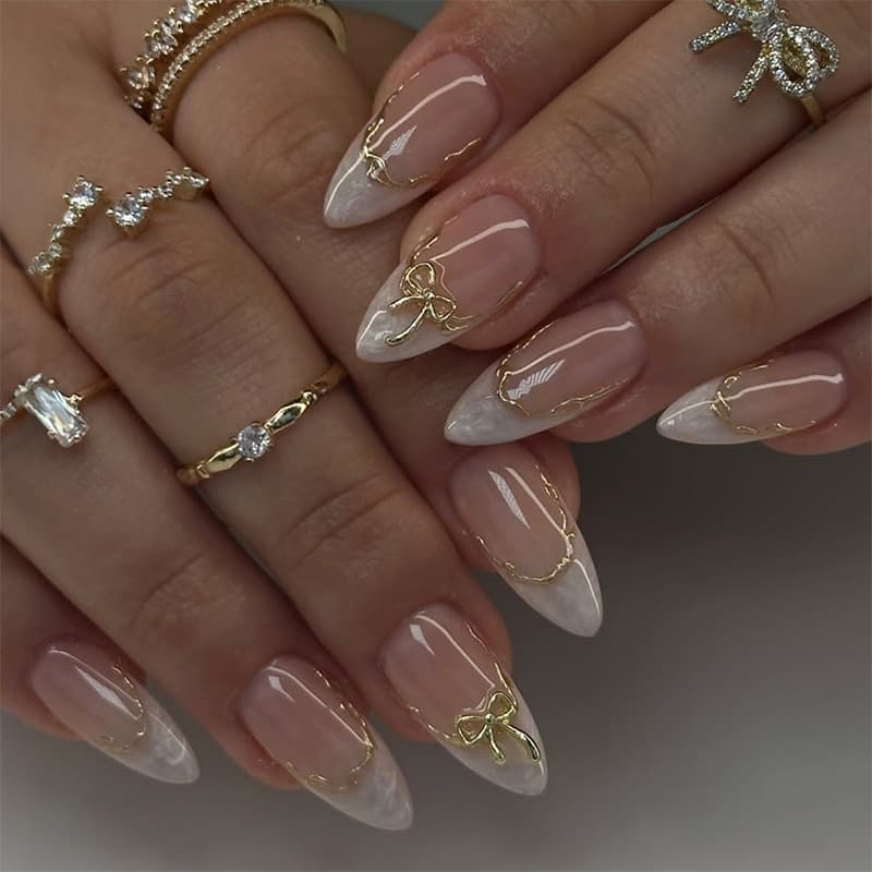 French Exquisite Bow Wearable Nails Almond Gold Trim Line Delicate Women's Luxury Press-On Nails Wholesale