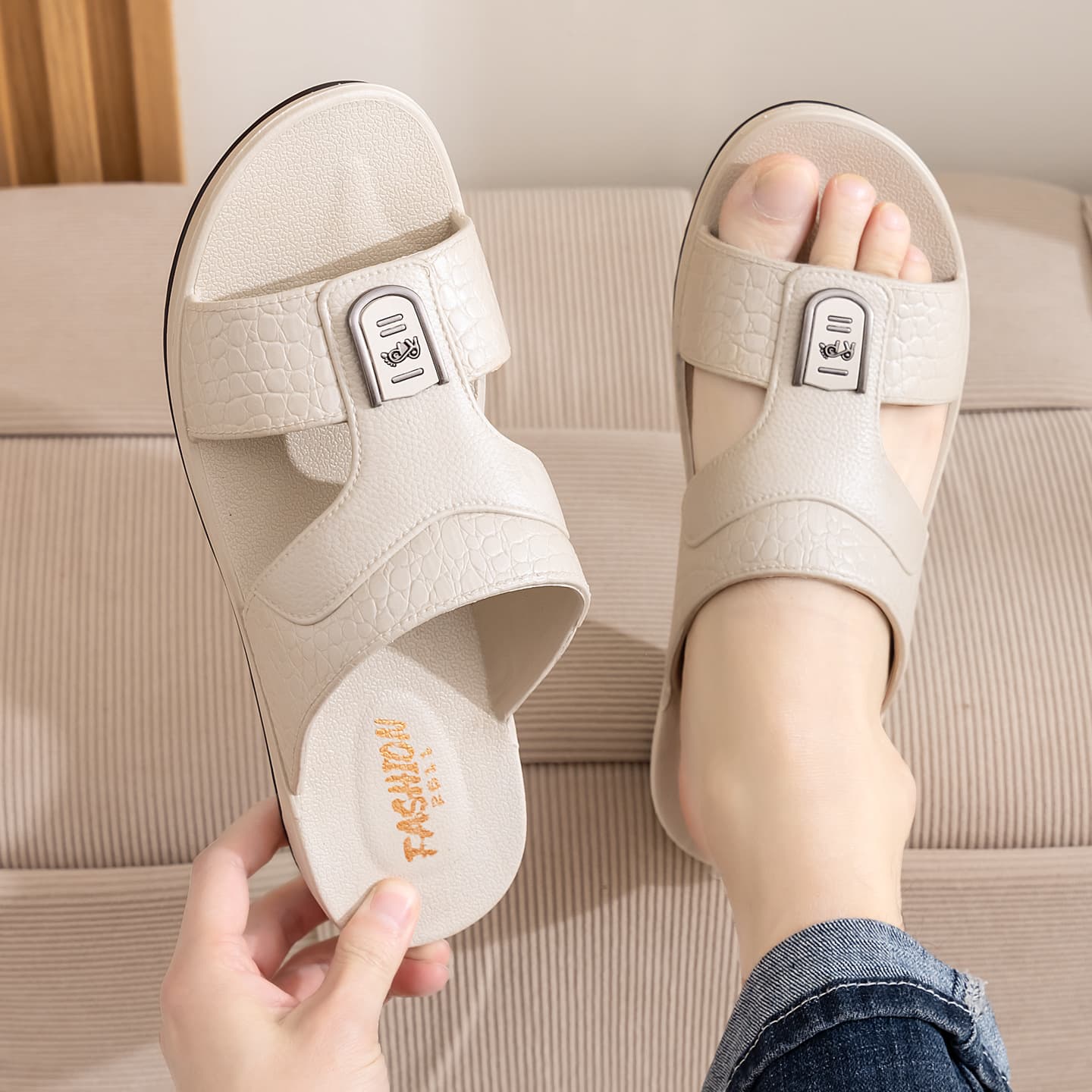 Slipper Factory Production Export Middle East Men's Slippers Men's Beach Shoes Middle-Aged and Elderly Dad Shoes Summer Cool Slippers