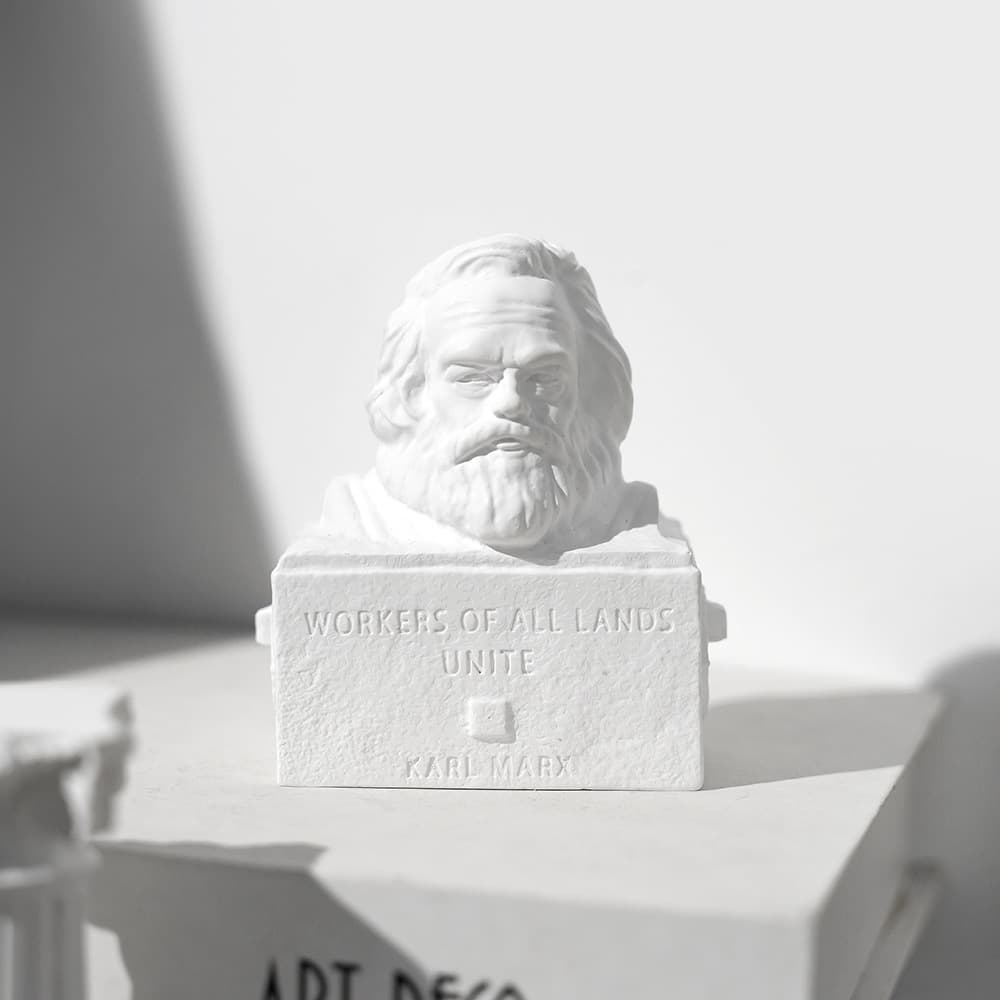 Karl Marx Resin Figure Art Sculpture Desktop Decor Premium Bookshelf Wine Cabinet Ornament Birthday Gift