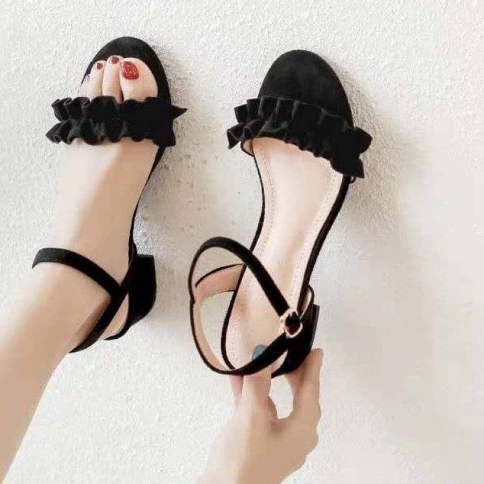 Women's Sandals Summer 2026 New Mid Heel Chunky Heel Versatile One-Strap Buckle Fairy Style Dress Shoes Fashion Women's Shoes
