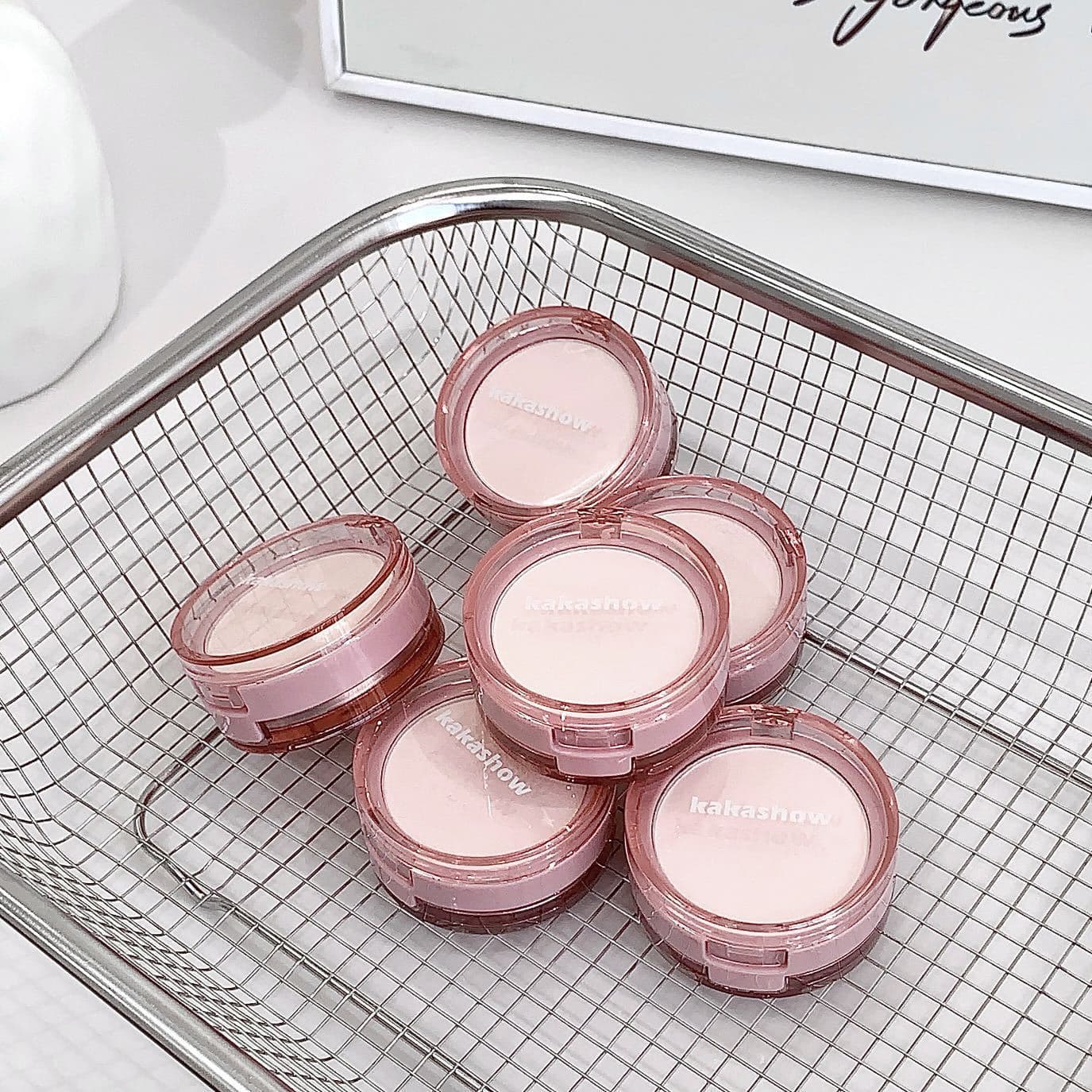 kakashow Two-Tone Matte Highlighter Powder for Natural Contouring, Brightens Skin Tone, Fine Texture, Long-Lasting