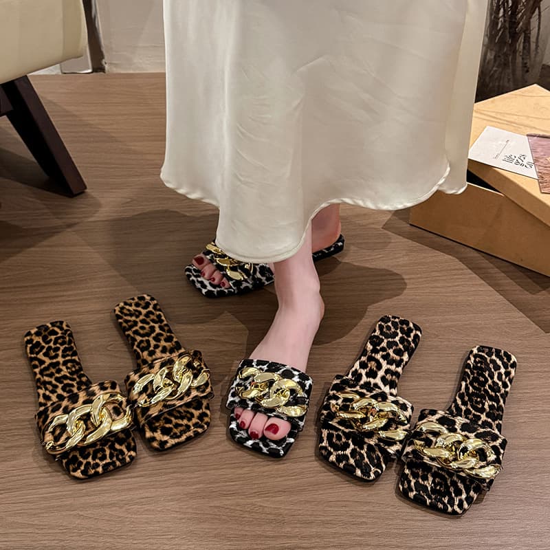 Large Size Women's Summer Flat Sandals, Korean Style One-Strap Chain Beach Sandals, Leopard Print Slippers