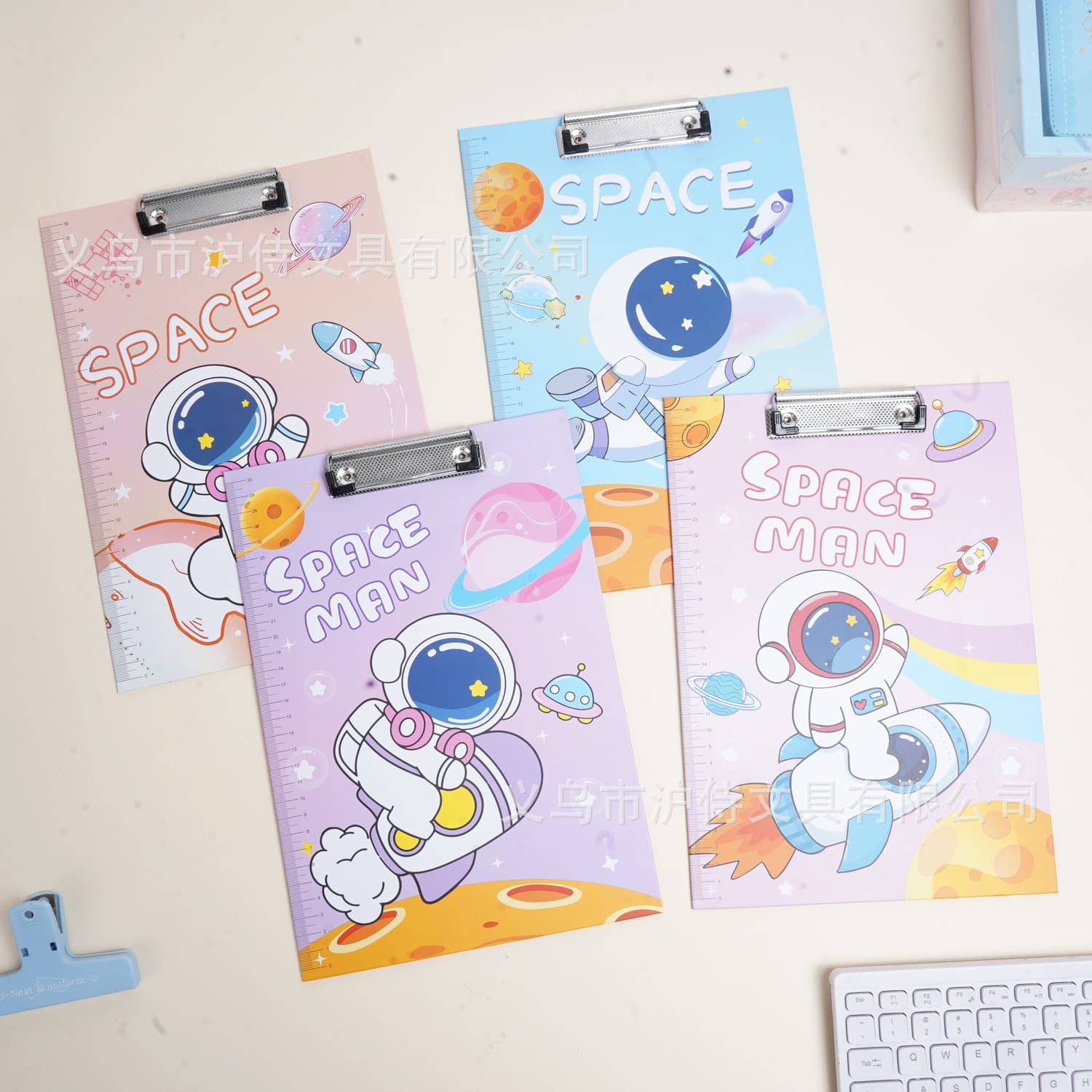 New astronaut A4 board clip creative astronaut image pad primary school student multi-functional with ruler splint cross-border