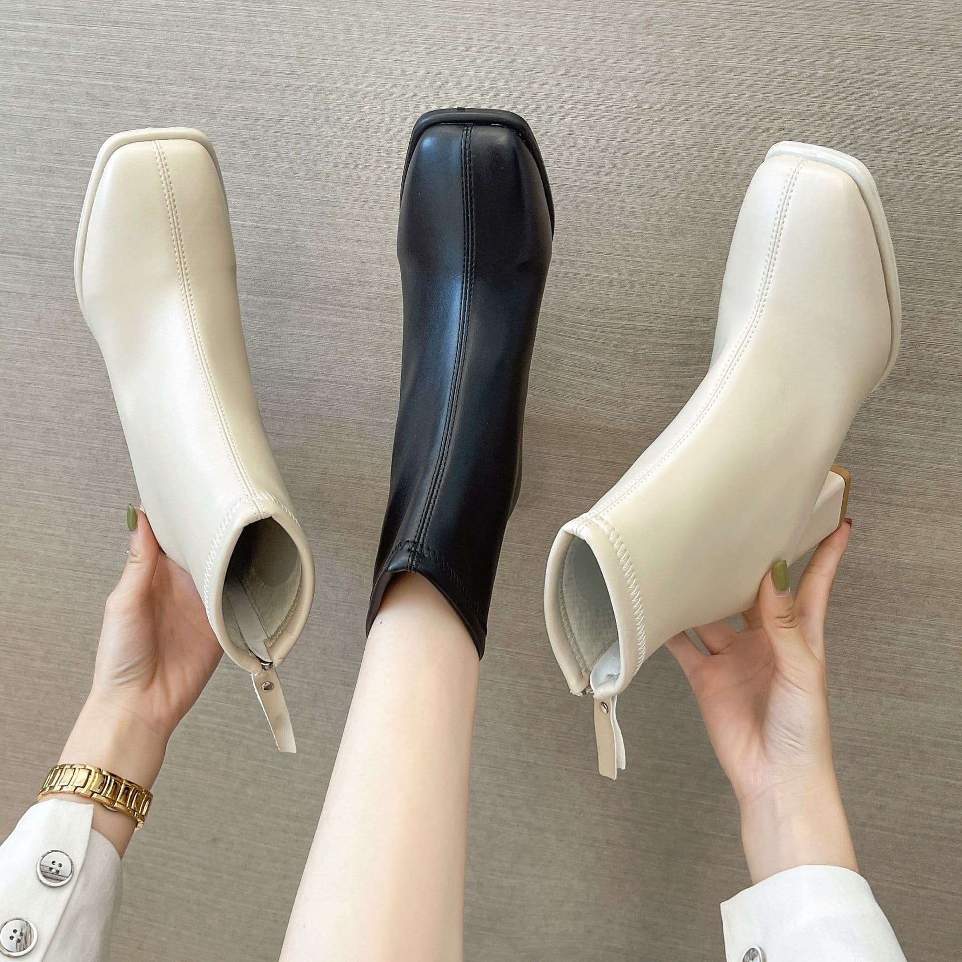2026 Autumn/Winter New Korean Style Chunky Heel Short Boots for Women, Square Toe, Back Zipper, Fashion Leather High Heel Martin Boots Wholesale