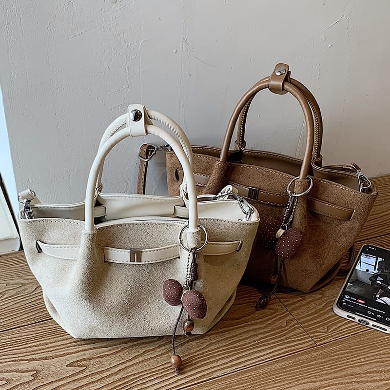 Trendy Shoulder Bag 2026 New Handbag Small Tote Basket Bag Minimalist Commuter Fashion Shoulder Crossbody Bag for Women