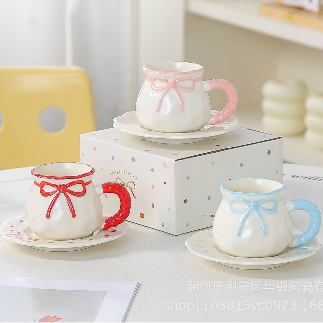 Bow Ceramic Coffee Cup and Saucer Set for Home Living Room Hospitality High-End Afternoon Tea Housewarming Wedding Gift