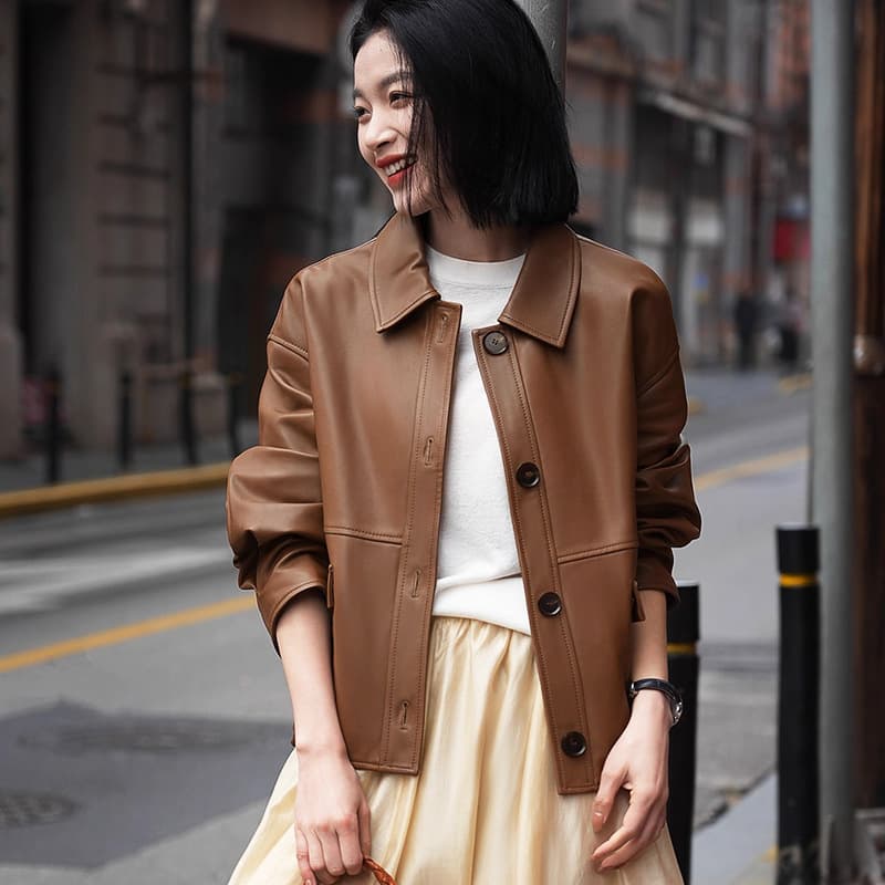 Seasonal Wardrobe Essential! Imported Sheepskin Loose-Fit Versatile Genuine Leather Jacket for Women, Youthful and Age-Defying Lambskin Coat for Autumn