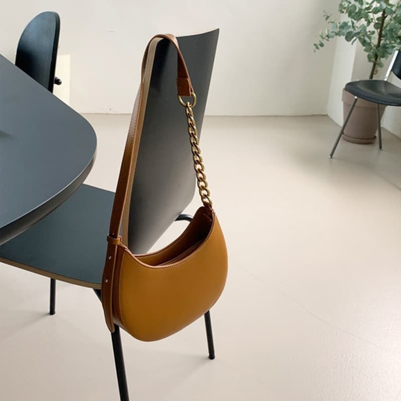 Semicircle Moon Bag Women's Crossbody Bag 2025 New Trendy Fashion Chain Armpit Bag Versatile Shoulder Saddle Bag