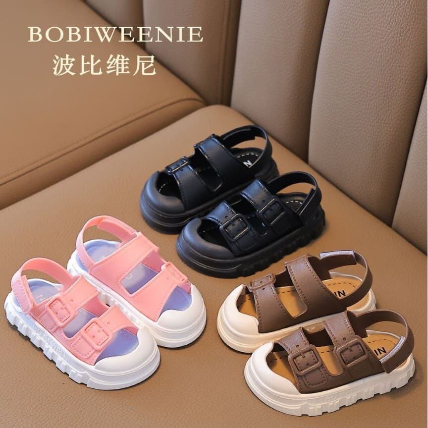 2026 New Korean Style Girls' Sandals, High-End Closed-Toe Anti-Collision Fashion Cartoon Cute Children's Sandals Wholesale