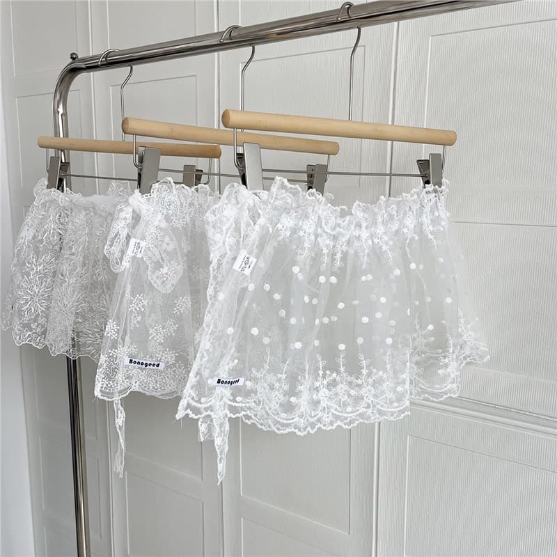 French retro lace decorative skirt curtain white flower ballet style mesh butt curtain fashionable jeans layered skirt
