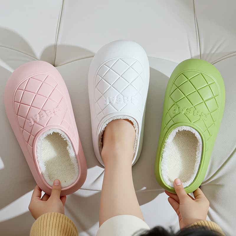 2025 Fleece-Lined Cotton Slippers for Women, Winter Indoor Cloud-Like Comfort, Warm Couples Home Slippers for Men, Plush