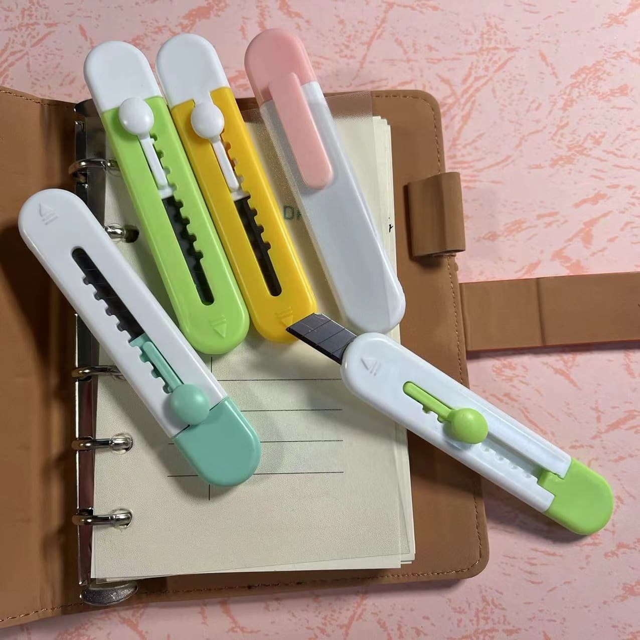 Cartoon Utility Knife, Unboxing Knife 665, Creative Stationery Small Utility Knife Wholesale, Cute Knife