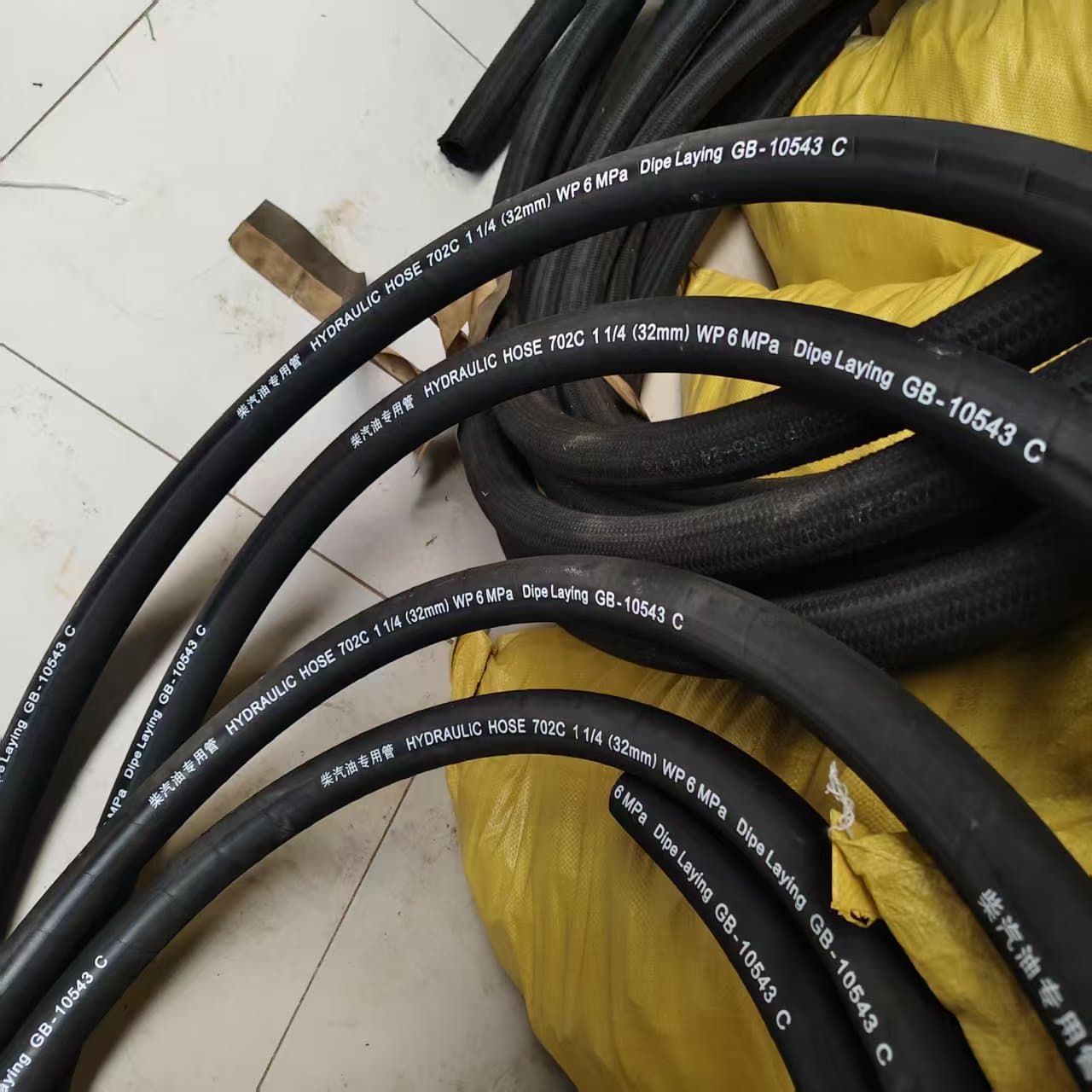 xfy brand NBR material diesel gasoline pipe gas station special 6MPa high pressure hose GB10543 standard Hebei