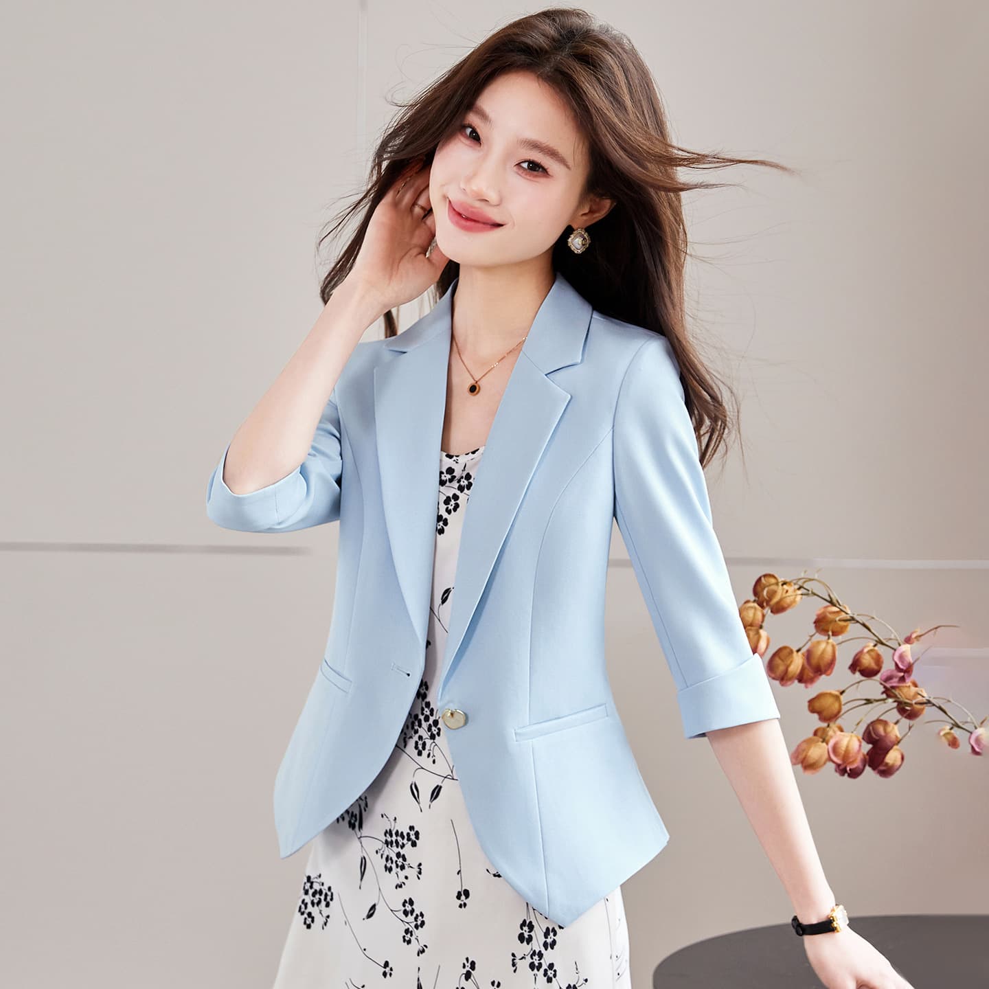 White 3/4 Sleeve Blazer for Women, New Summer Style, Professional Office Blazer, Slim Fit, Simple and High-End