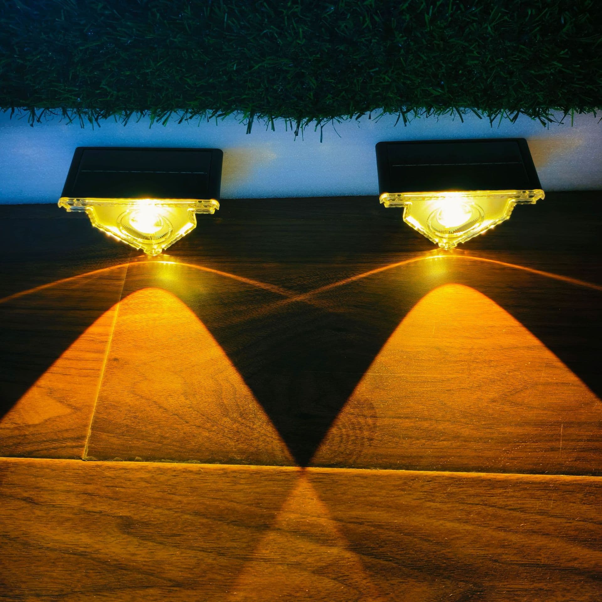 Cross-border solar wall light, outdoor spotlight, step night light, balcony garden landscaping light, landscape atmosphere courtyard light