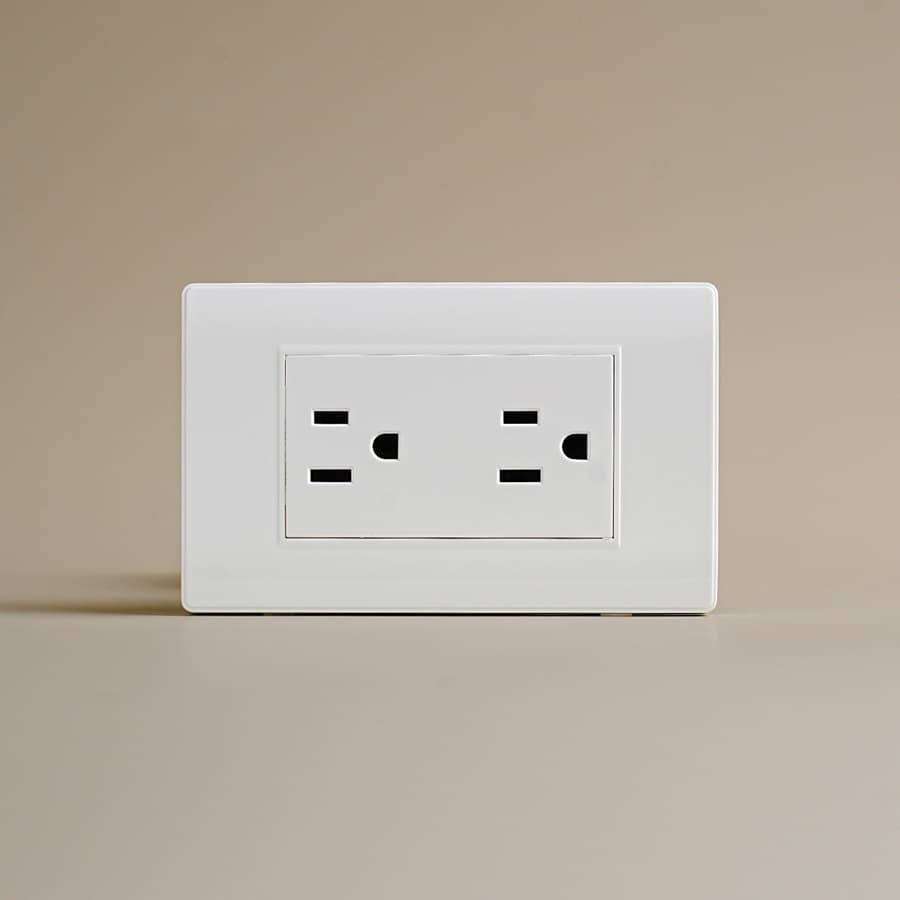 Cross-Border South America 118B US Standard Wall Socket PC Panel American Flat 6-Port Recessed Socket 15A 110V 250V