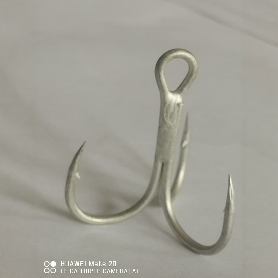Teflon treble hooks thickened gunmetal three-anchor hooks 4#6#8#10# wholesale for lure fishing bait hooks