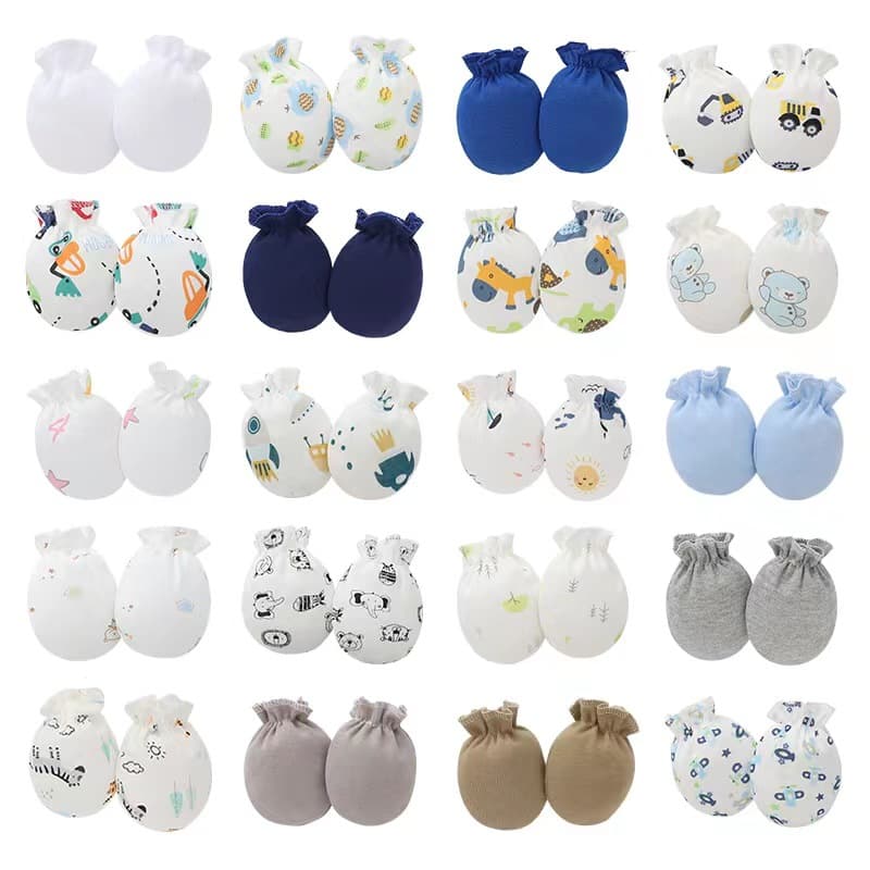 Foreign trade European and American cartoon-themed newborn anti-scratch gloves, baby protective gloves, infant gloves