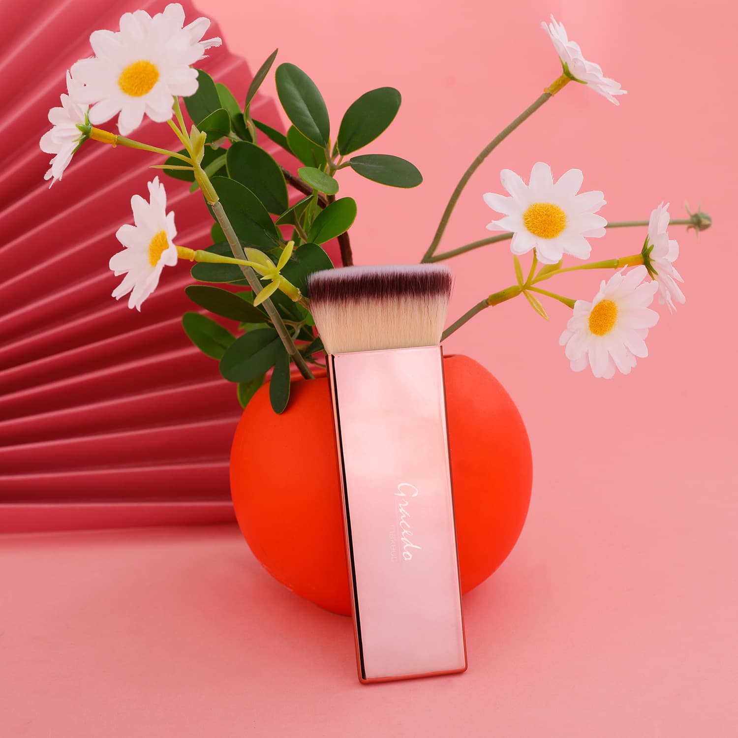 2024 New Makeup Brush Single Square Rose Gold Foundation Brush High Appearance Travel Makeup Brush