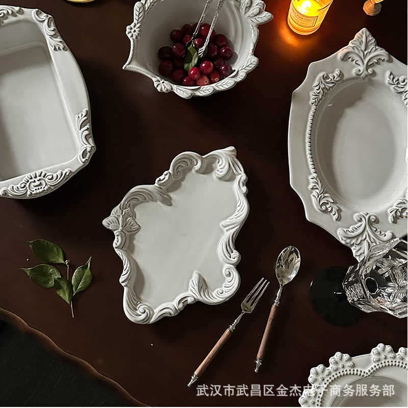 Medieval Style Ceramic Dinner Plate Embossed Dessert Cake Plate Home Western Food Plate Fruit Bowl Retro Jewelry Display Plate
