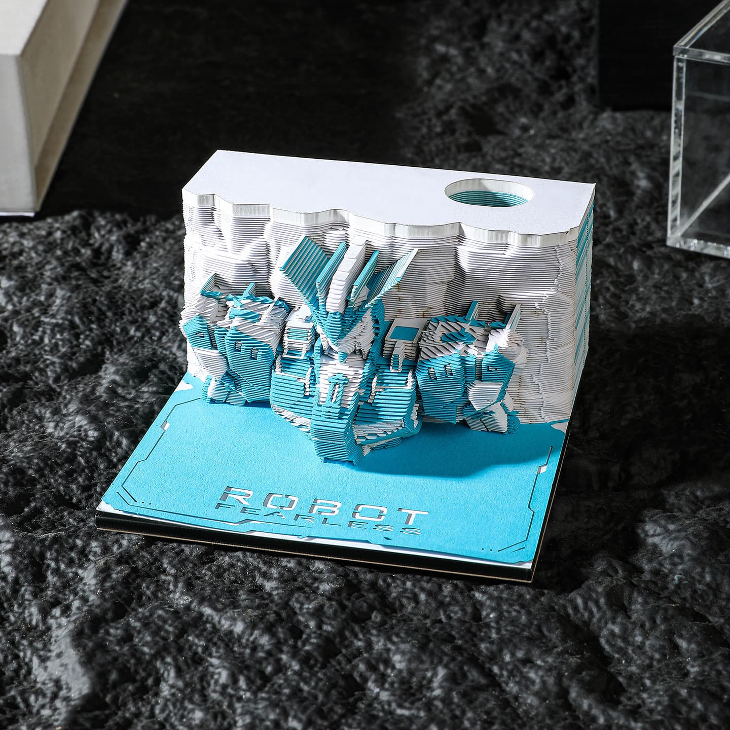 Gundam peripheral hand-torn 3D paper carving note calendar 2026 gives boys a high-end birthday gift as a souvenir
