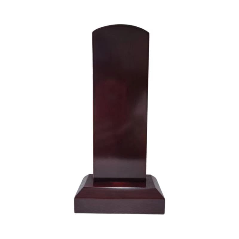 Wooden ancestral memorial tablets for funeral parlors, small temples, Buddha halls, and ancestral shrines, customizable with engraving.