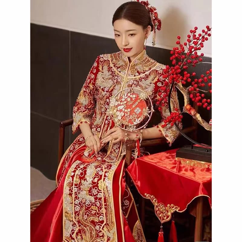 Xiuhe Suit Bride 2025 New Dragon and Phoenix Embroidery Heavy Craft Wedding Dress Toast Dress Chinese Wedding Gown High-End Departure Dress