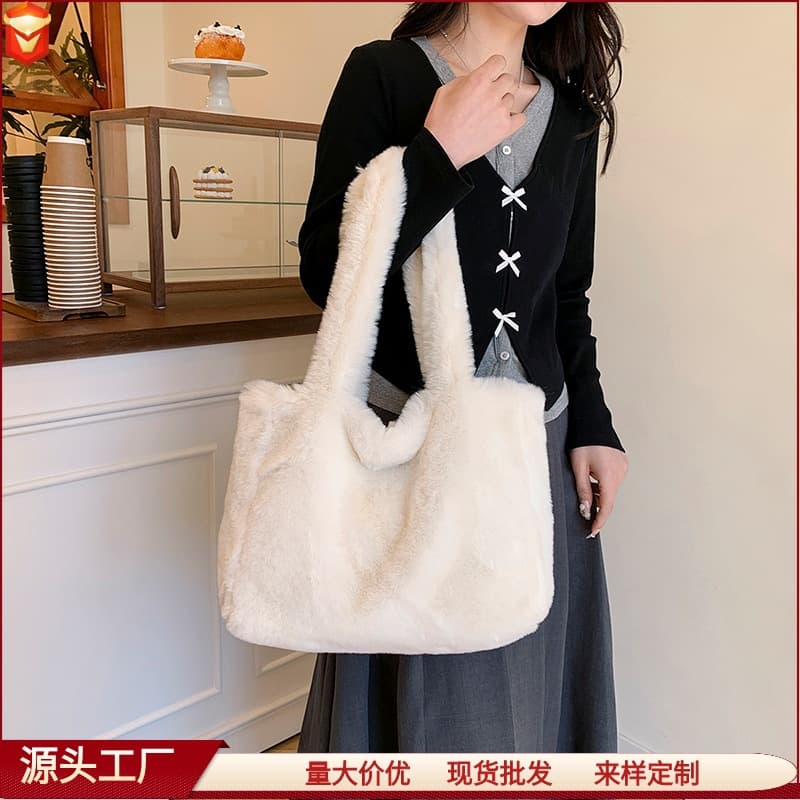 New Autumn/Winter Plush Large Bag Fuzzy Women's Handbag Fashionable Ins Handbag Versatile Tote Bag One-Shoulder Stylish Women's Bag