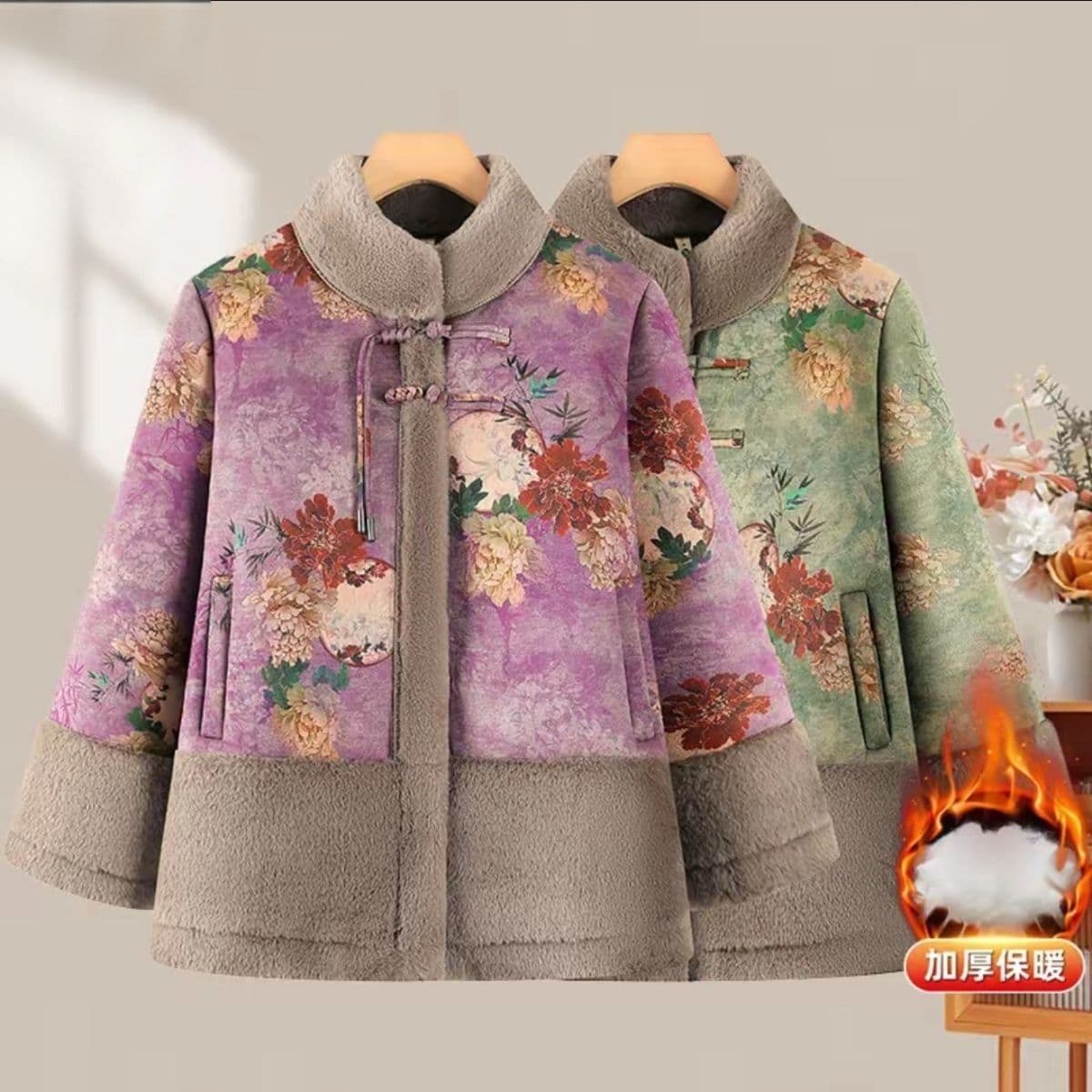 New Winter Coat for Middle-aged and Elderly Women, Thickened and Fleece-lined, High-quality Integrated Fleece Outerwear, Stylish Mother's and Grandma's Winter Coat