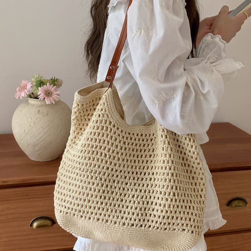 Large-capacity bag women's shoulder bag seaside vacation beach bag woven straw commuter tote bag