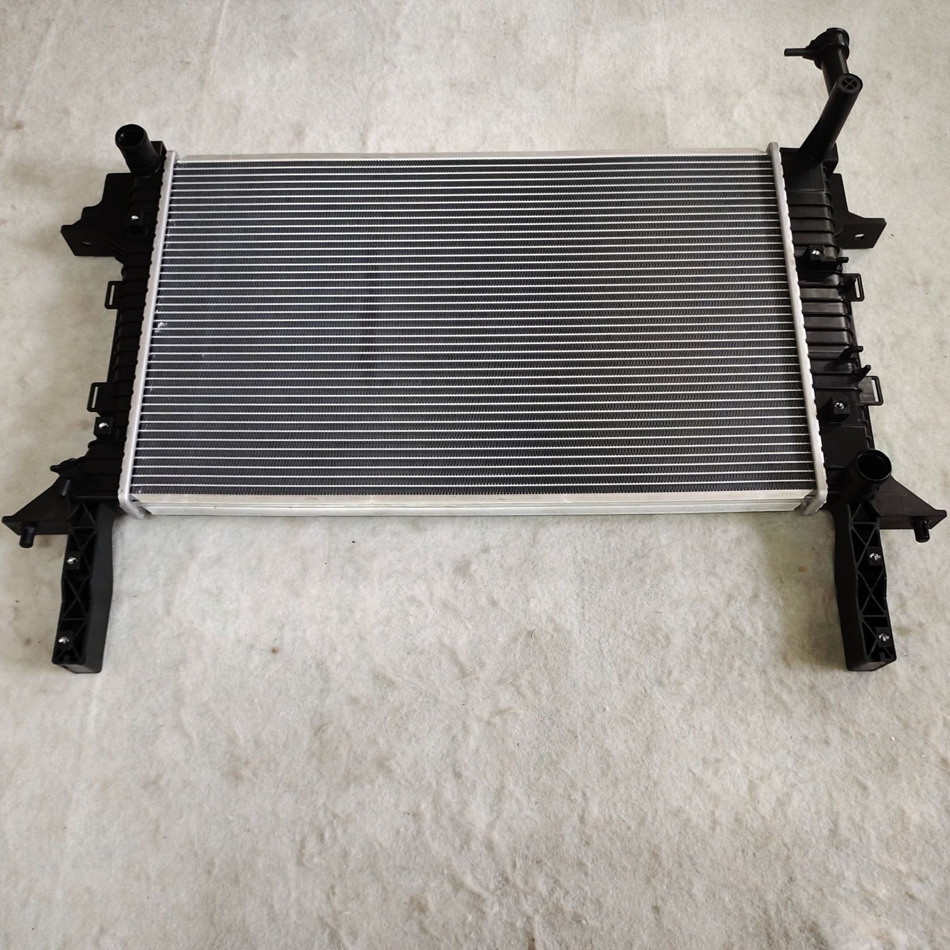 For SOLATI h350 automotive radiator 25301-59000 wholesale hot sale