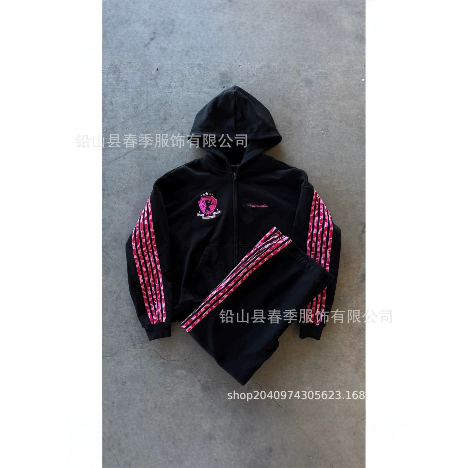 Heavyweight Loose Stripe Ribbon Zip Hoodie Set for Men with Chest Shield Print and Three Stripe Print Hoodie