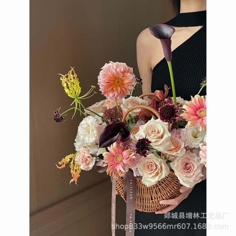 Imitation Rattan Rustic Handwoven Handheld Flower Baskets, Fashionable Art for Dried Flower Arrangements, Garden Planters, and Popular Simulation Bouquets