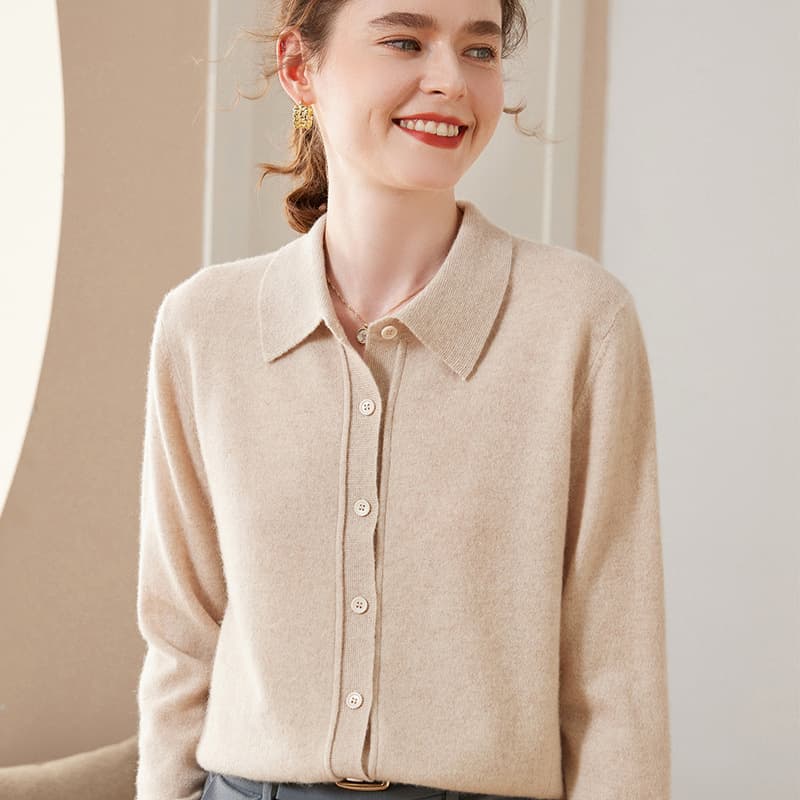 Autumn and winter new POLO collar cashmere cardigan shirt women's fashion loose long sleeve knit shirt sweater jacket.