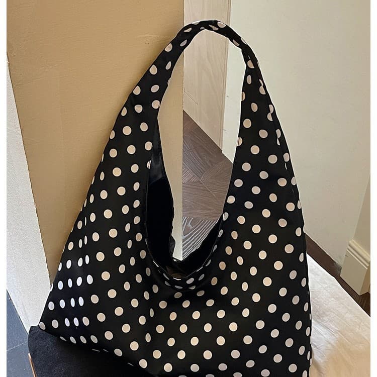 2025 New Korean-Style Ins Black and White Polka Dot Shoulder Bag for Women, Fashionable Versatile Handbag Shopping Bag with Unique Design