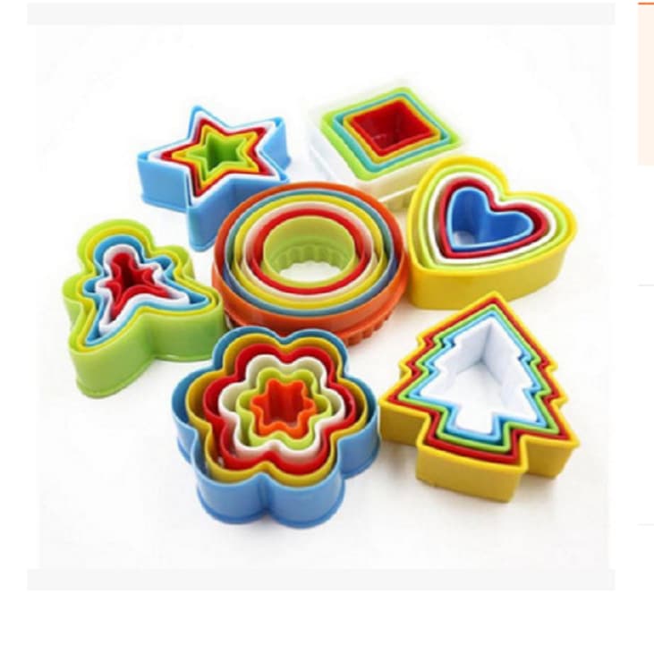 Manufacturer supplies various styles of plastic cake cutting molds cookie cutters DIY baking tools